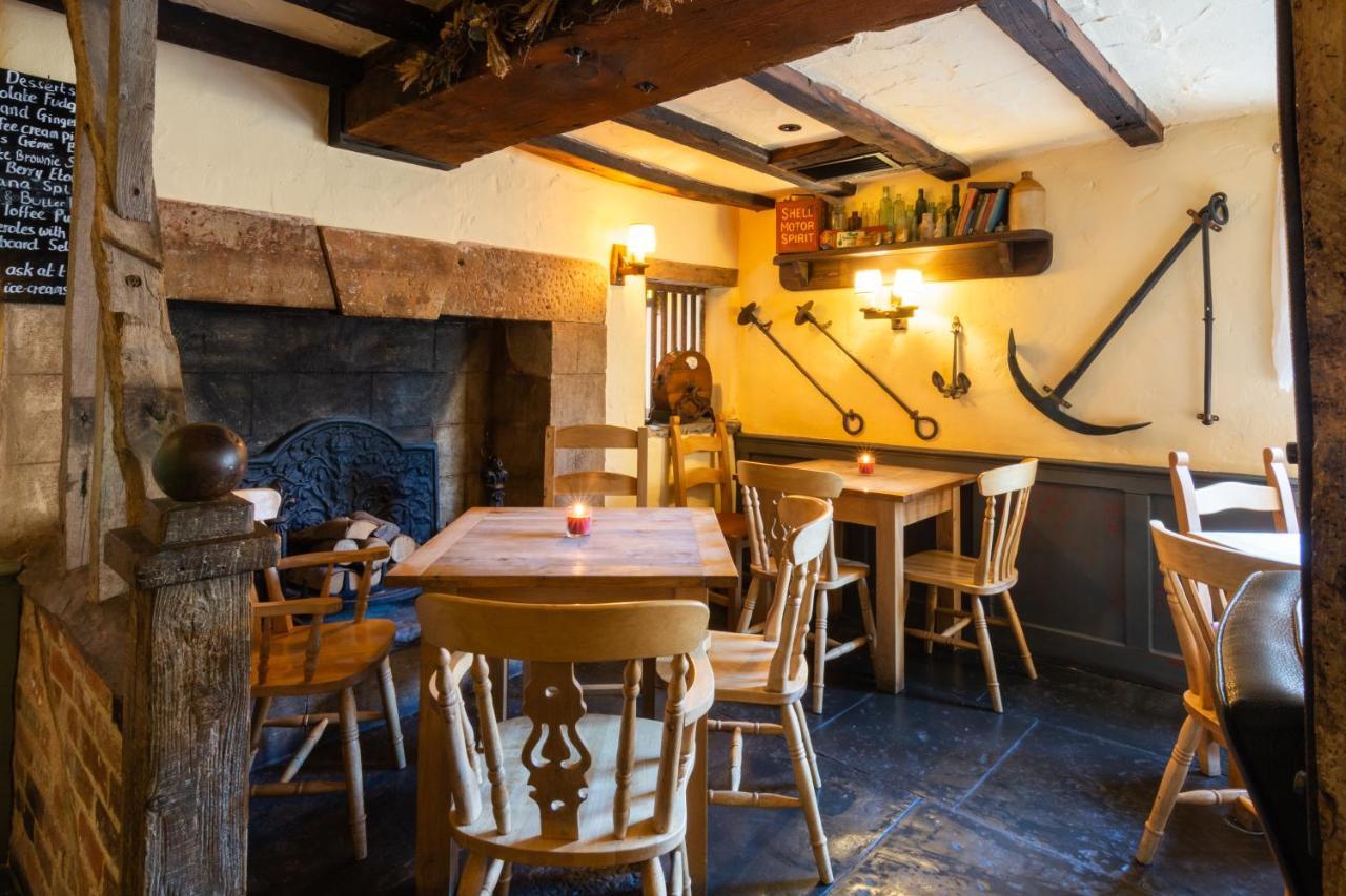 The Half Moon Inn And Country Lodge Yeovil Esterno foto